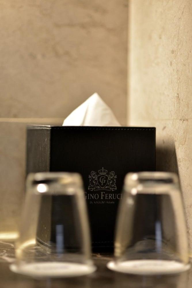 Gino Feruci Kebon Jati By Kagum Hotels Bandung Exterior photo